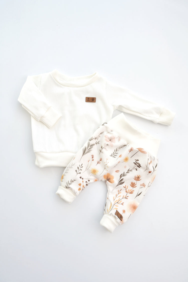 Sweater uni ecru & Hose "Blumen" Gr. 56