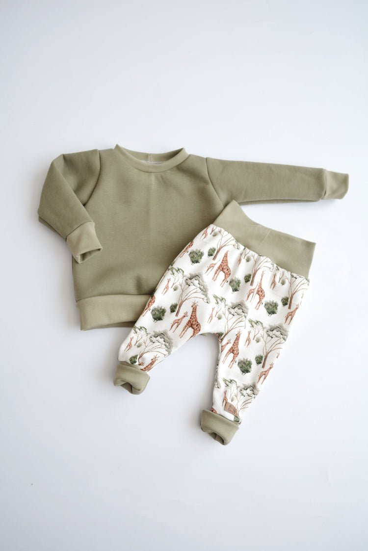Outfit „Giraffen im Dschungel“ (Sweater & Hose) Gr. 68