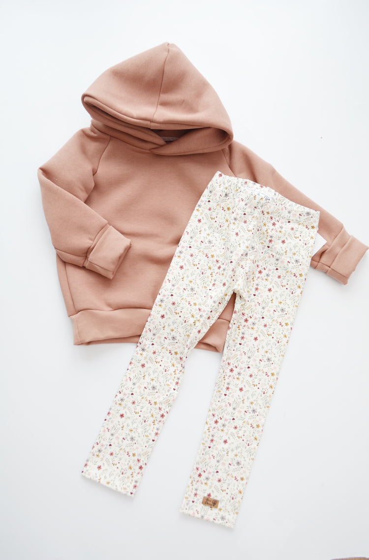 Outfit „Mini Blumen“ (Hoodie lehmrosa & Legging) Gr. 98/104