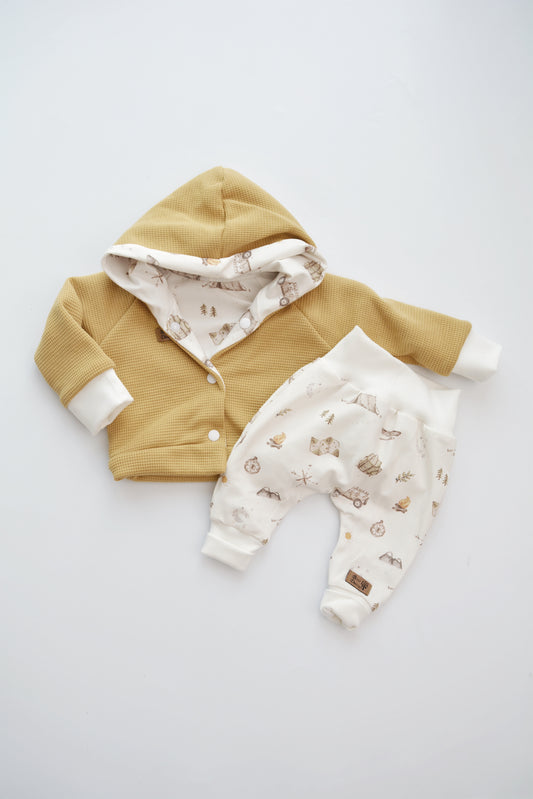 Outfit „Wild Life" (Kaputzenjacke & Hose) Gr. 56