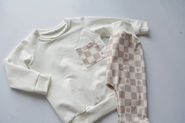 Outfit "Karo" (Sweater ecru & Hose) Gr. 86