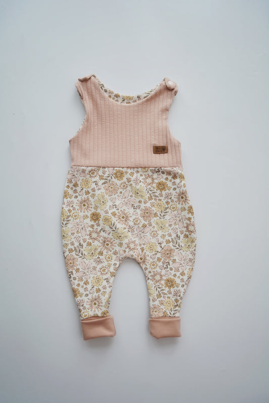 Strampler "Blumen" rosa Gr. 62