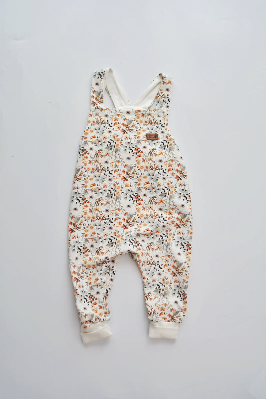 Latzhose "Blumen“ Gr. 80/86