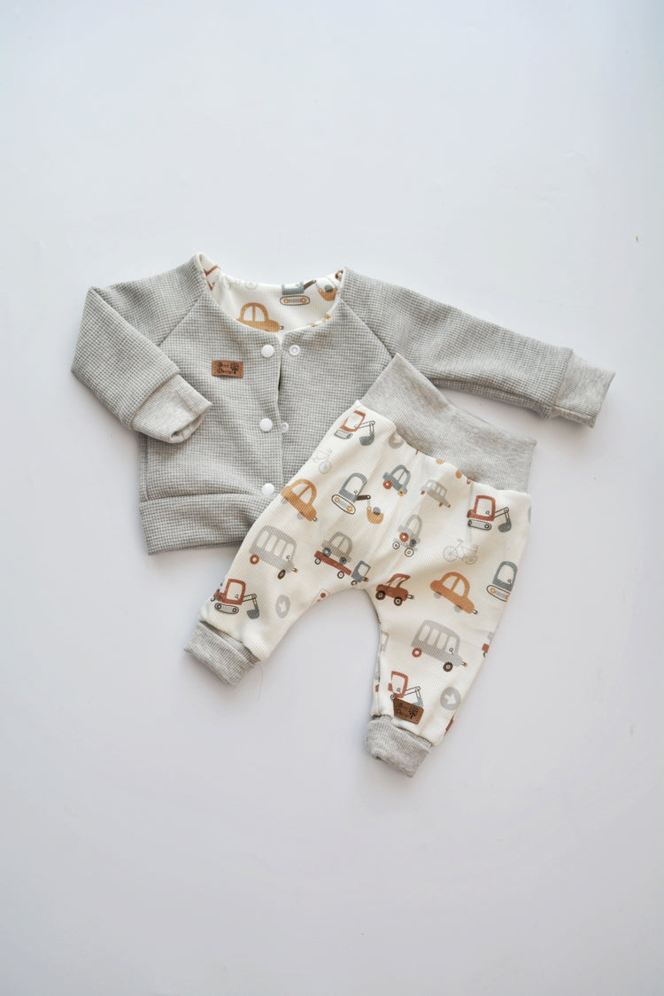Outfit „Fahrzeuge" (Cardigan grau & Hose) Gr. 62