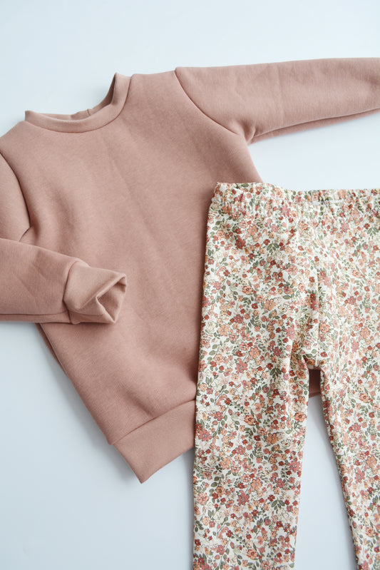 Outfit „Flowers“ (Sweater lehmrosa & Legging) Gr. 98