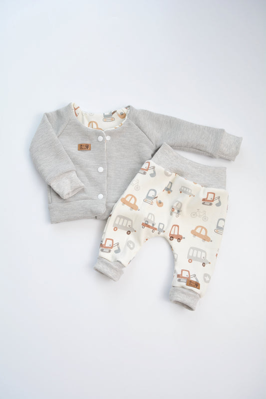 Outfit „Fahrzeuge" (Kaputzenjacke, Hose) Gr. 62