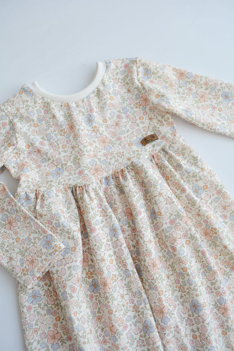 Kleid "Blumen" Gr. 110