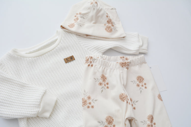 Outfit „Blumen“ (Sweater, Legging & Mütze) Gr. 74/80