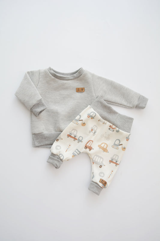Outfit "Fahrzeuge" (Sweater grau & Hose) Gr. 56