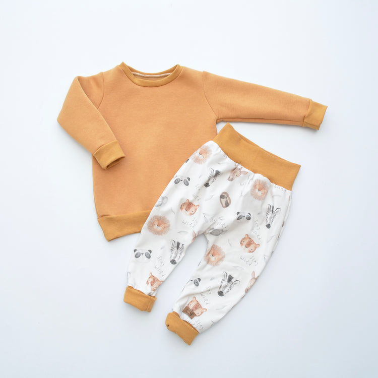 Sweater ocker uni & Hose „Safari“