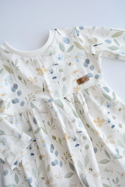 Kleid kurz "Blumen" Gr. 104